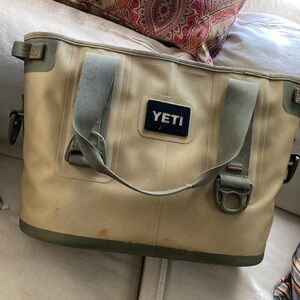 YETI Hopper 20 broken Zipper